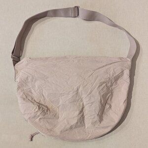 UNIQLO BROWN DRAWSTRING SHOULDER BAG OS